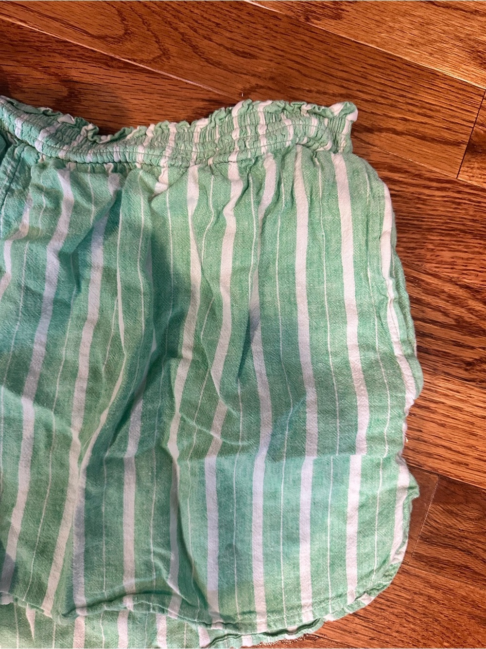 Aerie Light Green Striped Women’s Elastic-Waist Shorts - Picture 2 of 3